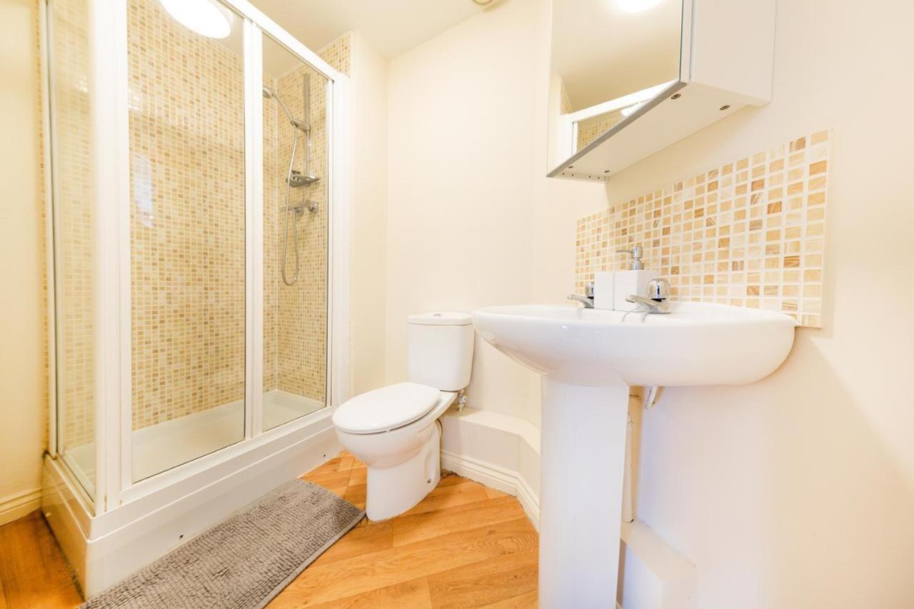2 Bed 2 Bathroom Apartment Free Parking بريستول المظهر الخارجي الصورة